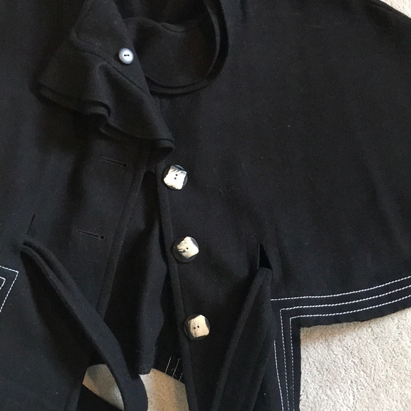 Arden B. Black poncho jacket with tie at the waist - Picture 3 of 4